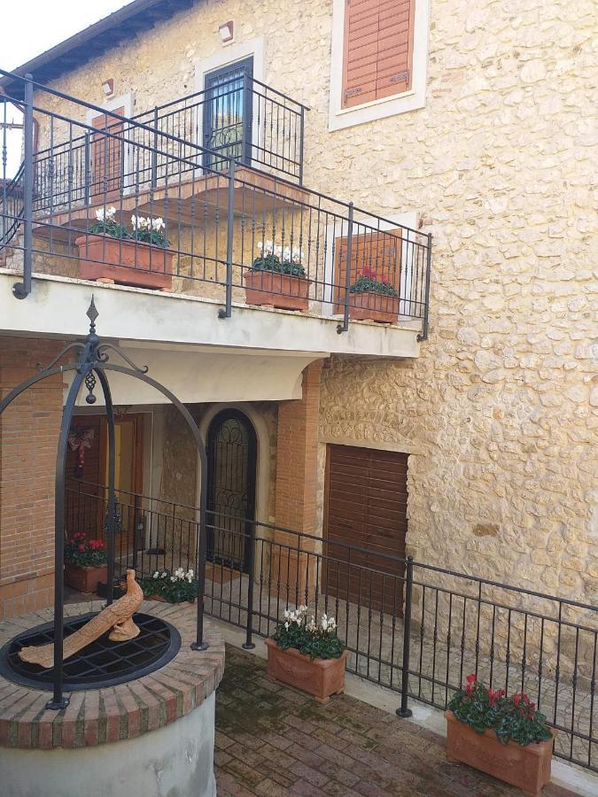 Bed and Breakfast Casale Dei Priori Rocca Massima Exterior foto