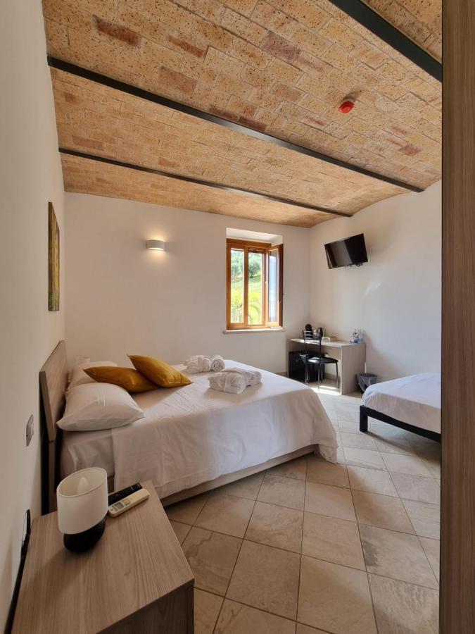 Bed and Breakfast Casale Dei Priori Rocca Massima Exterior foto