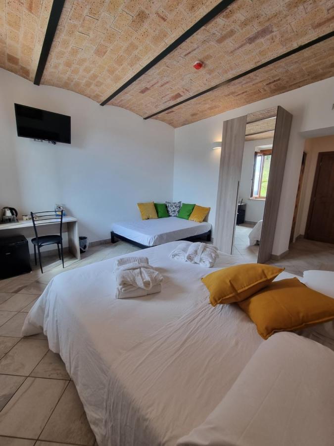 Bed and Breakfast Casale Dei Priori Rocca Massima Exterior foto